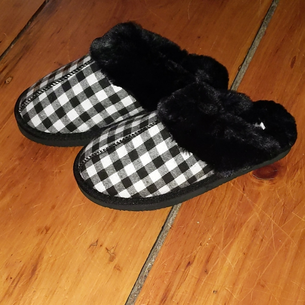 Buffalo check slippers